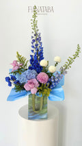 small bag arrangement 27