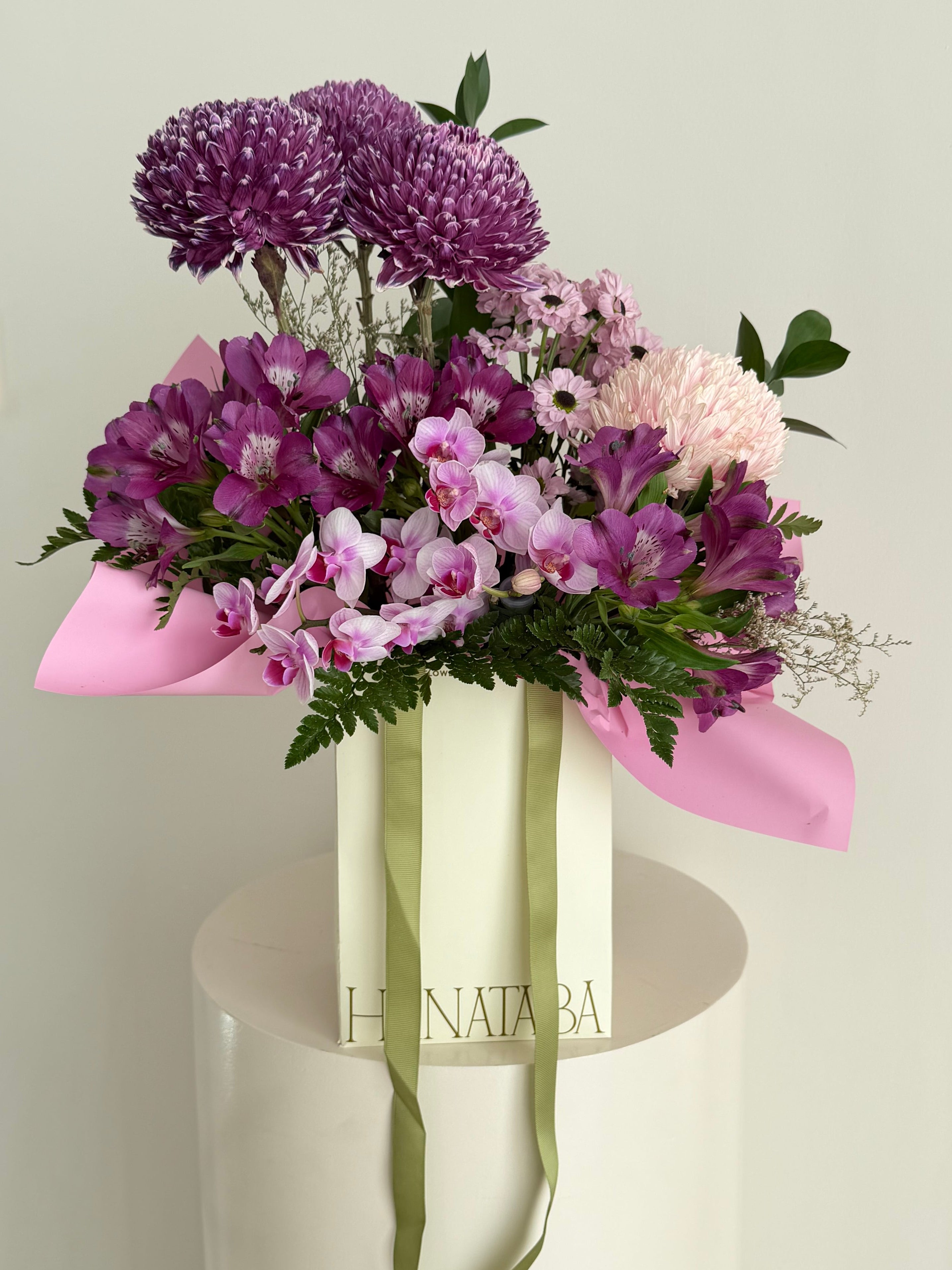 small bag arrangement 20