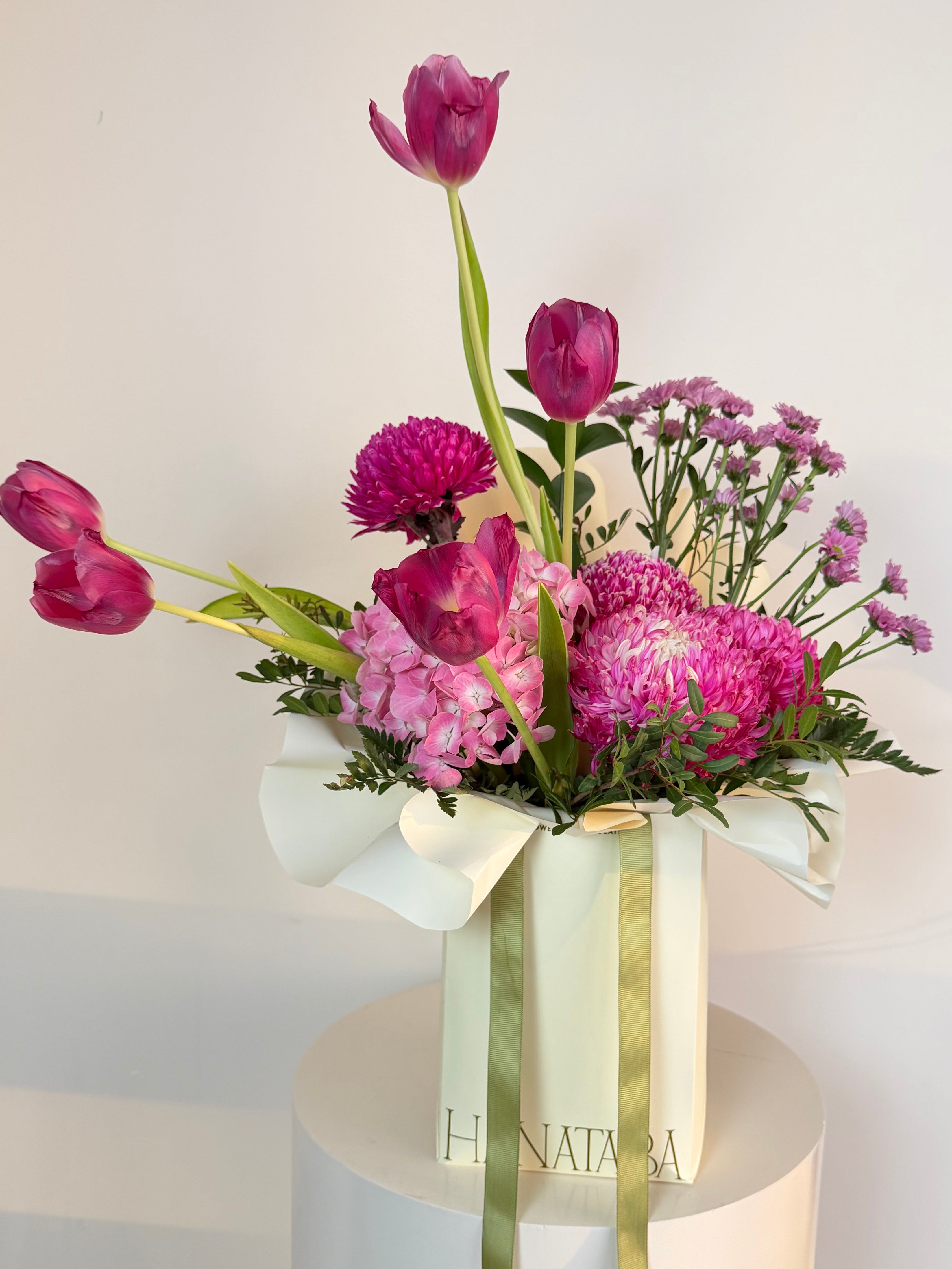 small bag arrangement 22