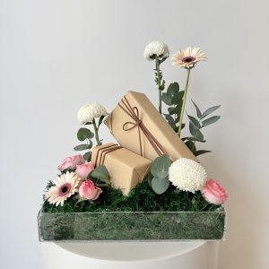 Tray flowers gift